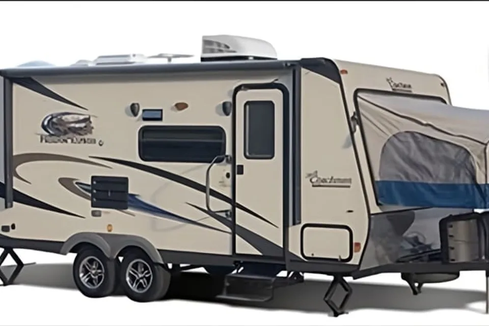 Janeth's Freedom Express Travel Trailer - Hybrid 2015 Coachmen 21 TQX