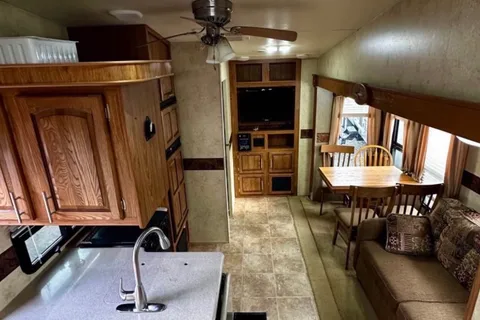 Flagstaff fifthwheel