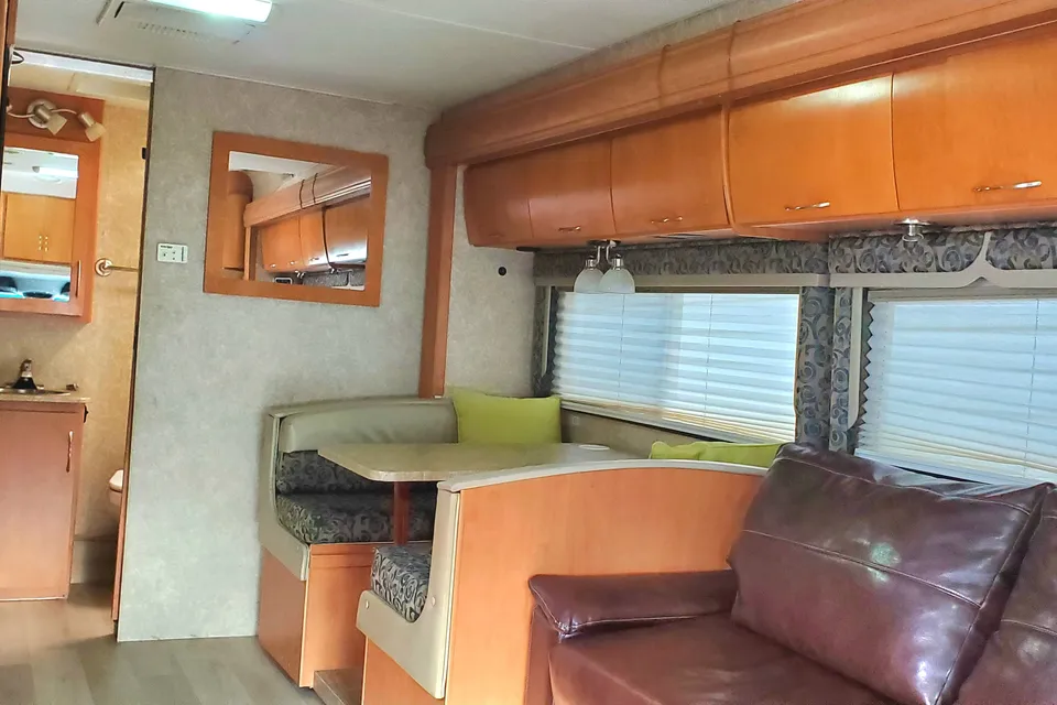 MERCEDES  SPRINTER " DORADO " Class C