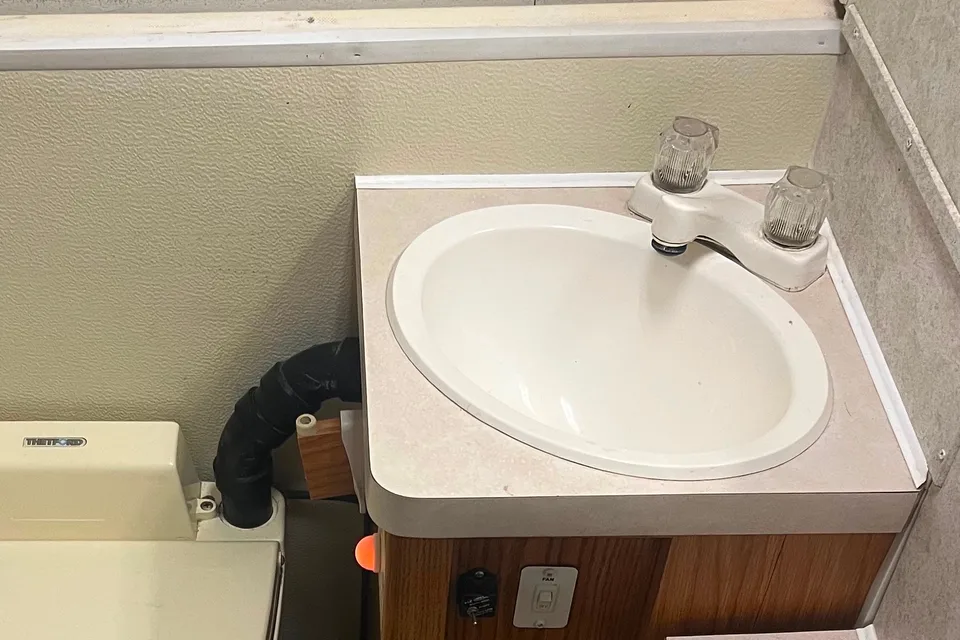 Trailmanor 2720 Sleeps 6 Collapsible/Hi Lo