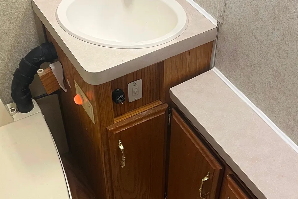 Trailmanor 2720 Sleeps 6 Collapsible/Hi Lo