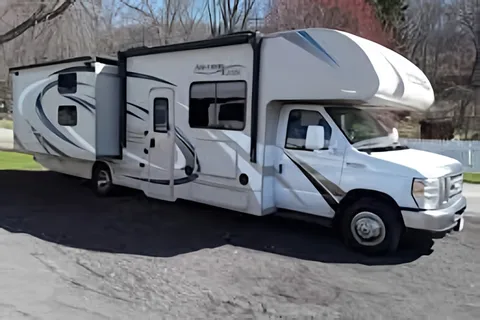 Addie's Thor Motor Coach Ford Freedom Elite  Class C