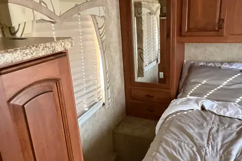 Daniel's Jayco GREYHAWK 31SS Class C