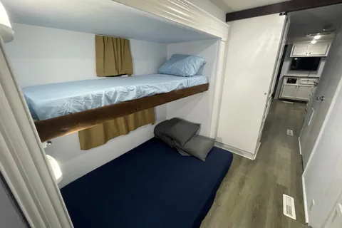 UPGRADED BEDS! Jayco Jayflight 32BHDS Travel Trailer Full 2024 Remodel