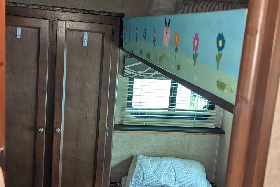 Shawn's Keystone 29bks Travel Trailer