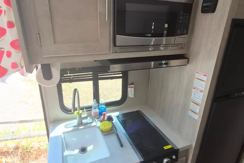 Julie's Coachmen CATALINA SUMMIT SERIES 7 164BH Travel Trailer