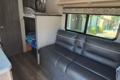 Julie's Coachmen CATALINA SUMMIT SERIES 7 164BH Travel Trailer