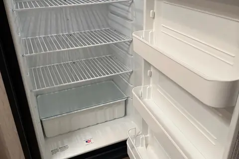 Clean 33’ KZ Connect Travel Trailer