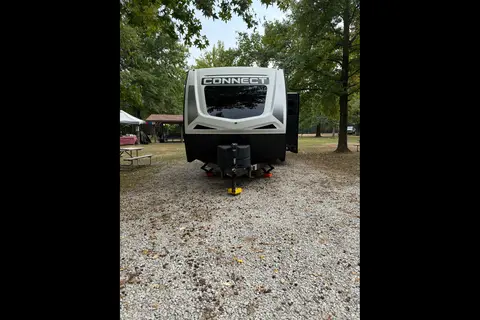 Clean 33’ KZ Connect Travel Trailer