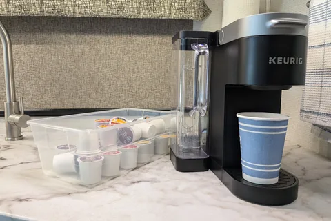 Starlink & Keurig onboard. Spacious & Cozy 30 feet RV Sleep 6