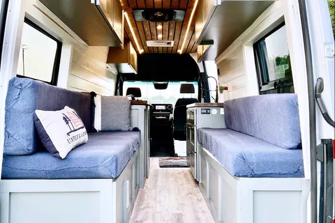 BookOnlyVans presents Vanna White a New 2021 Mercedes-Benz Sprinter 2500 170