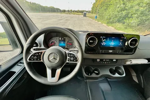 BookOnlyVans presents Vanna White a New 2021 Mercedes-Benz Sprinter 2500 170