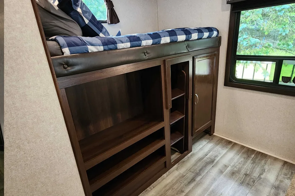 Jayco 324BDS Travel Trailer