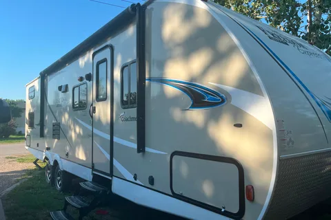 Coachmen Freedom Express Travel Trailer