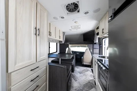 Le voyageur : Forest River Sunseeker LE Classe C