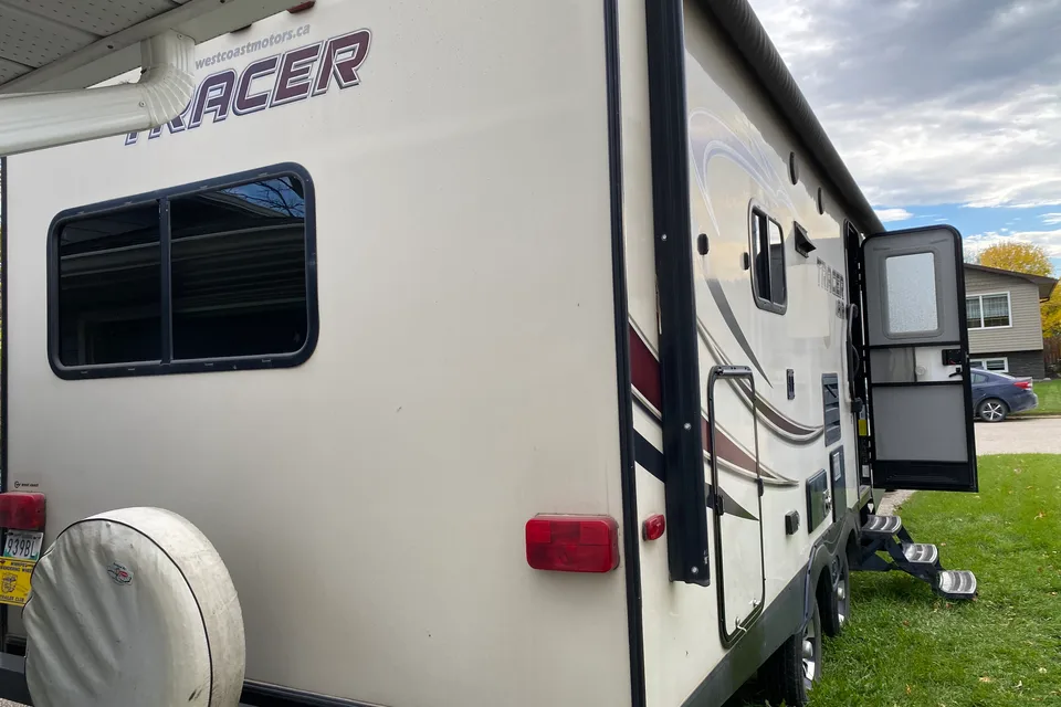 Terry's Forest River 26L Travel Trailer