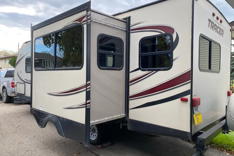 Terry's Forest River 26L Travel Trailer
