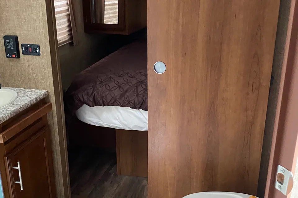 Terry's Forest River 26L Travel Trailer
