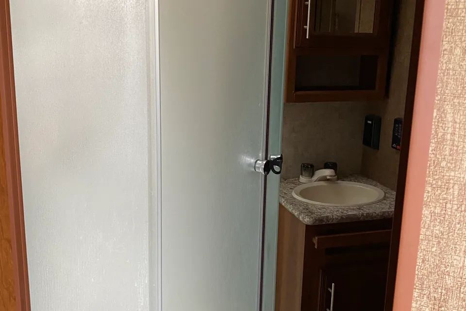 Terry's Forest River 26L Travel Trailer