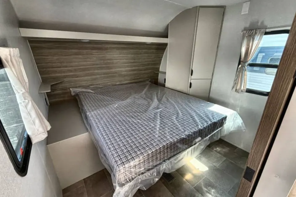2026 Airelume 315–Spacious Family Bunkhouse Camper