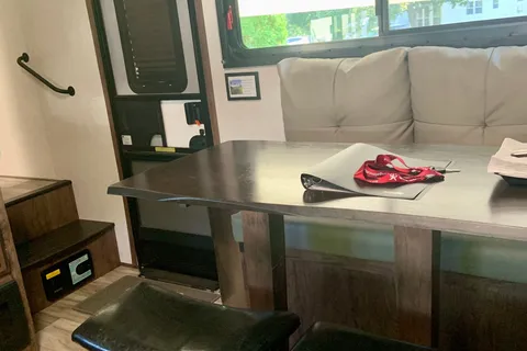 Rollin' Retreat - KZ Durango D290RLT Fifth Wheel