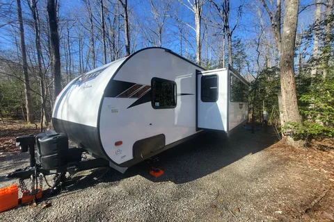 Bunkbed Travel Trailer - Forest, VA - Horse Center Delivery
