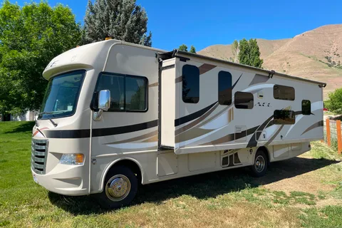 Fun and Loaded Thor ACE Motor Coach Class A