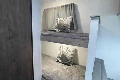 Cozy RV