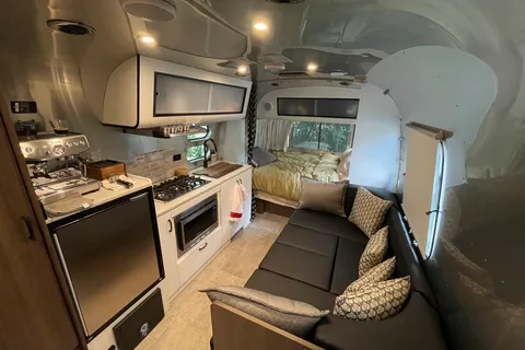 2023 Airstream Caravel 22FB