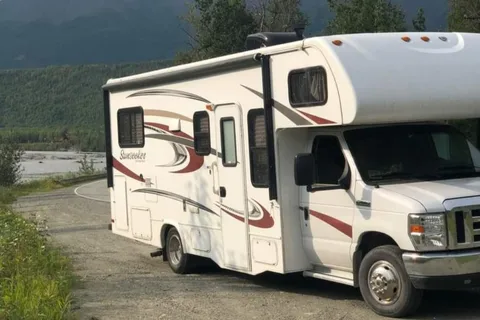 Steven's Forest River Sunseeker Class C