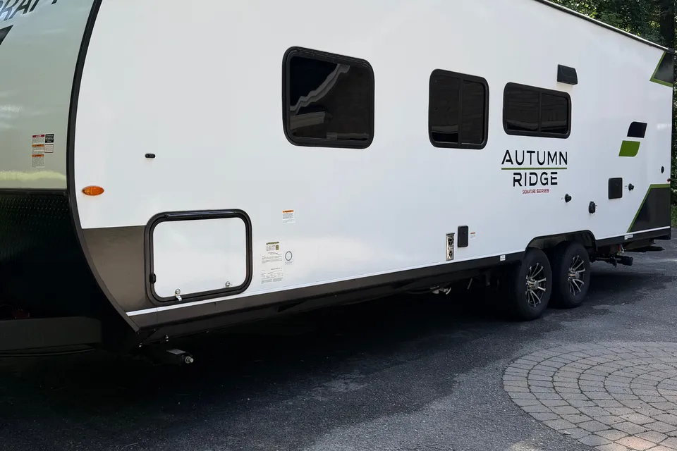*BRAND NEW* Starcraft Autumn Ridge 26BH Travel Trailer