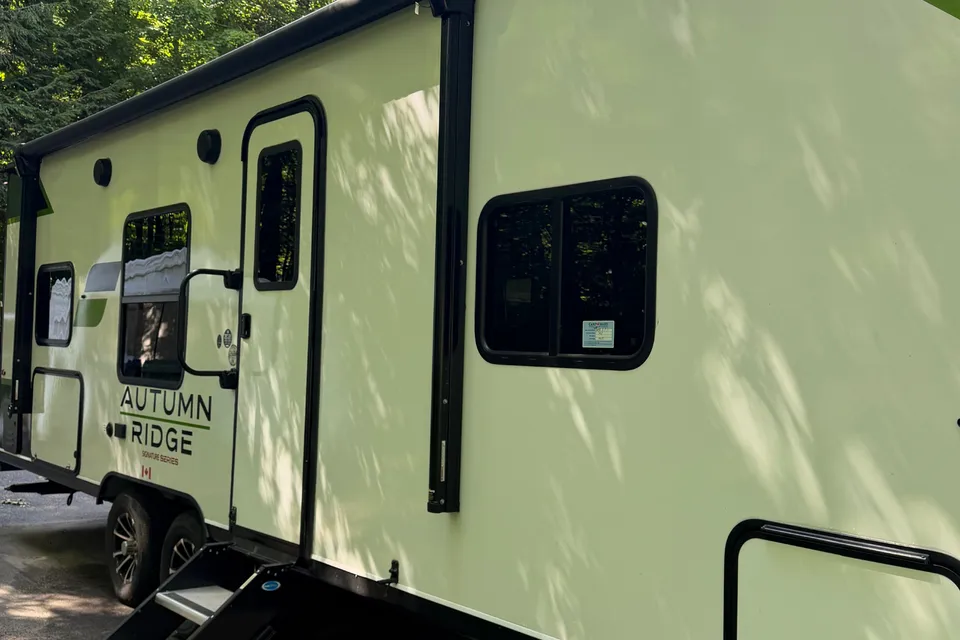 *BRAND NEW* Starcraft Autumn Ridge 26BH Travel Trailer