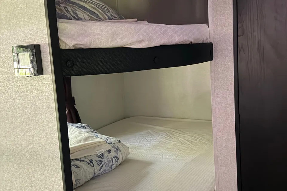 *BRAND NEW* Starcraft Autumn Ridge 26BH Travel Trailer