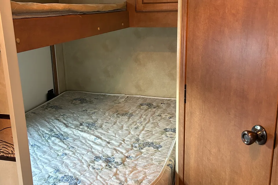 3-Puma TRAVEL TRAILER / CAMPER / RV RENTAL