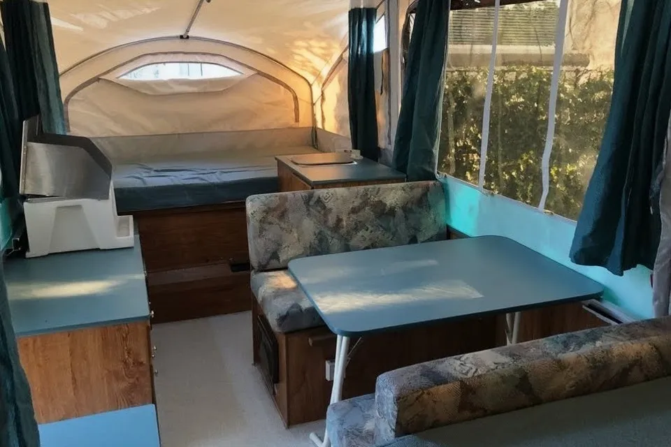 "La Cabane" Viking Tent Trailer