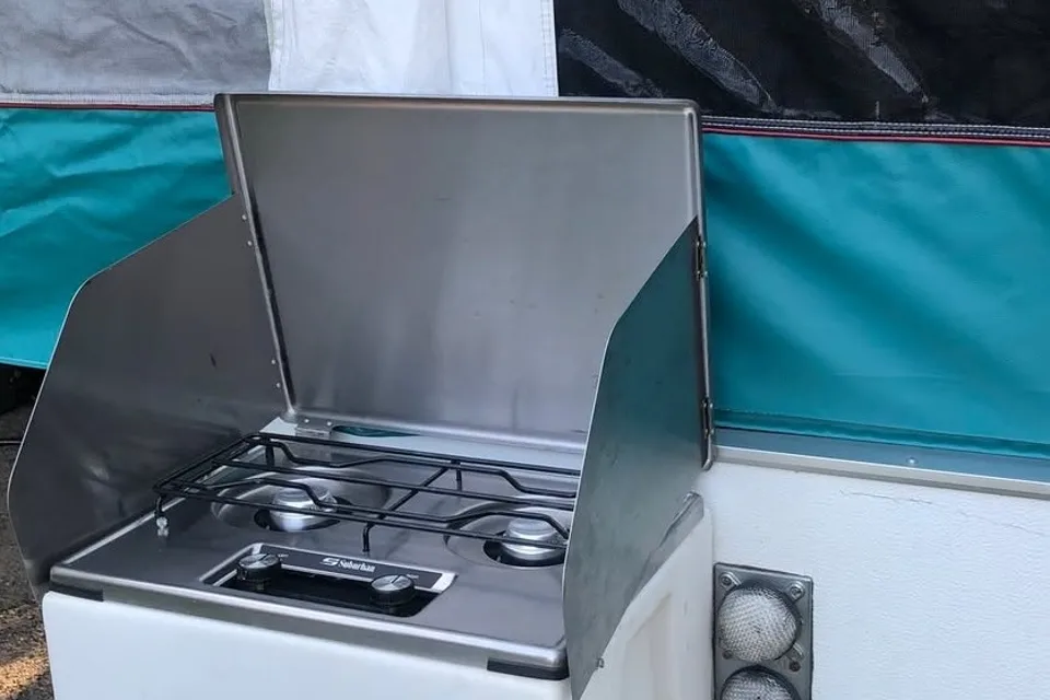 "La Cabane" Viking Tent Trailer