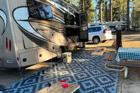 Like New Luxury RV - Adventure With Style! 19 MPG