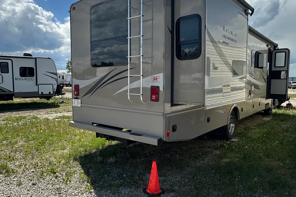 Roger's Holiday Rambler Admiral XE 31W Class A