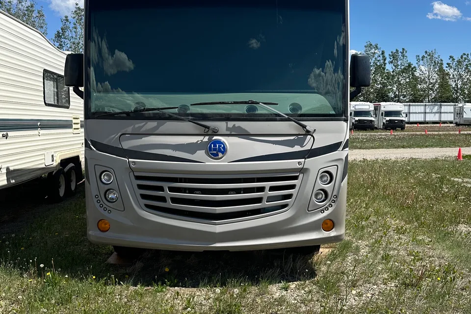 Roger's Holiday Rambler Admiral XE 31W Class A