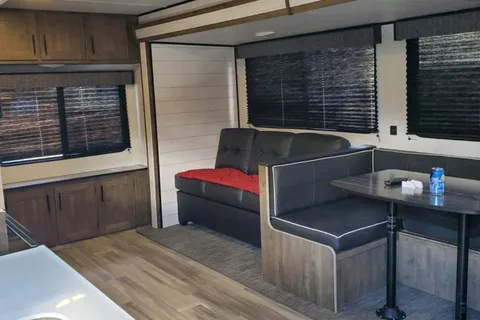 Hayden's Heartland Pioneer 275re Travel Trailer