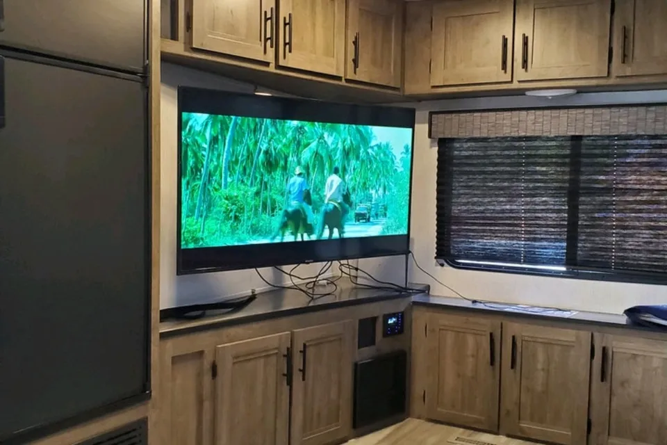 Hayden's Heartland Pioneer 275re Travel Trailer