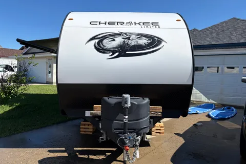 Forest River Cherokee limited 263GDK Travel Trailer
