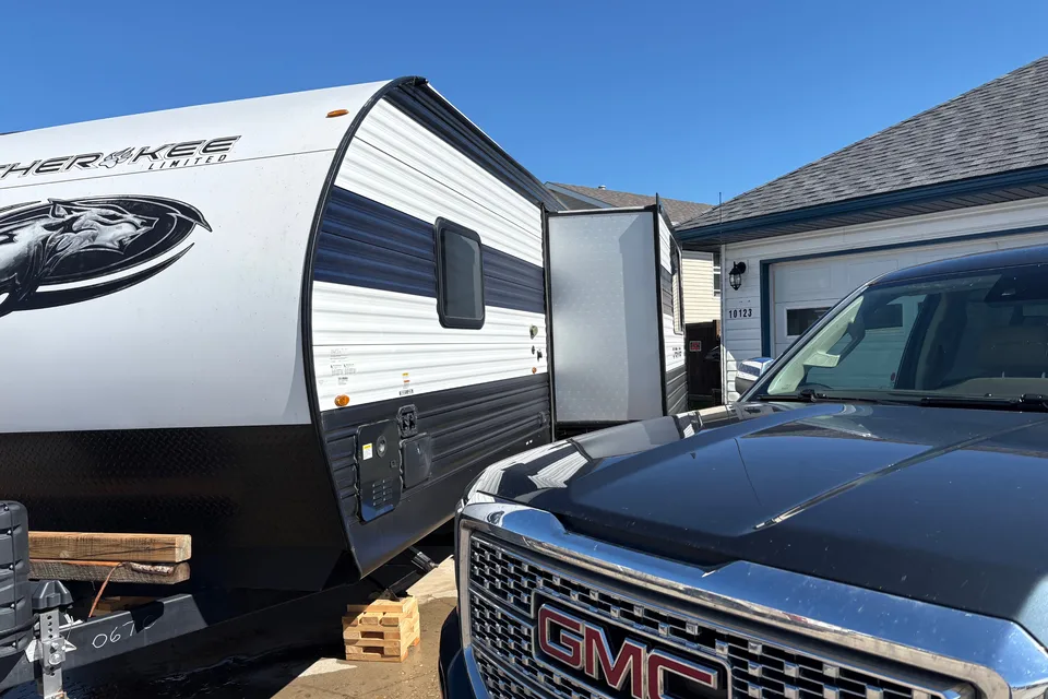 Forest River Cherokee limited 263GDK Travel Trailer