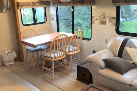 Cozy Family trailer