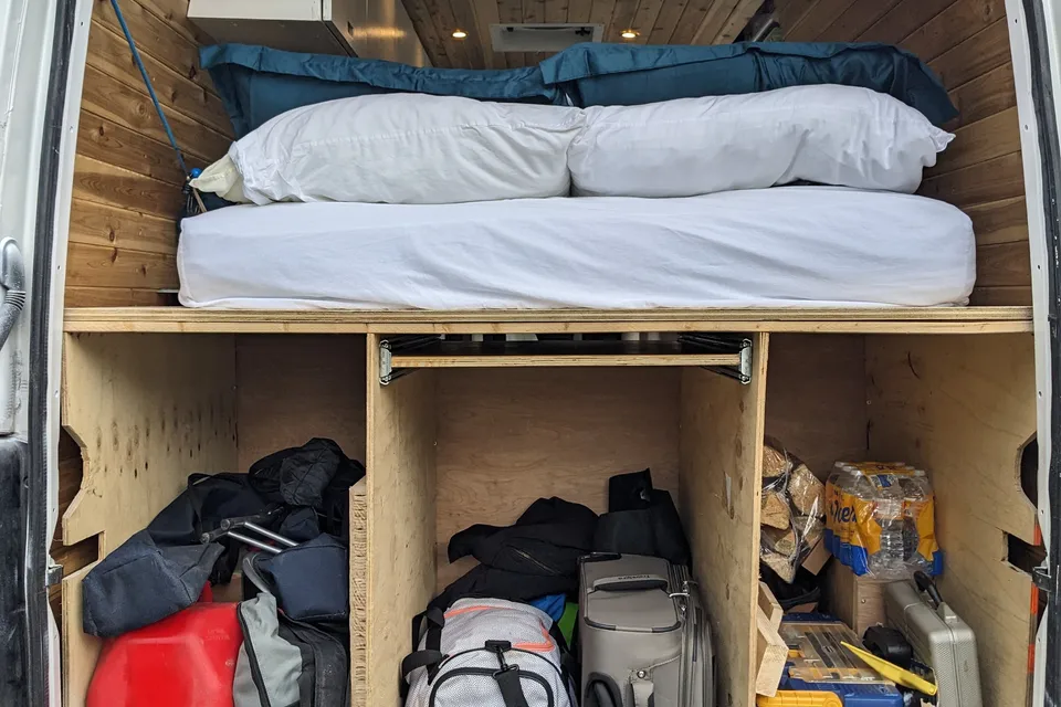 Stand 6ft+ Inside Save Money on Fuel: Diesel Engine Cozy Cabin on Wheels!