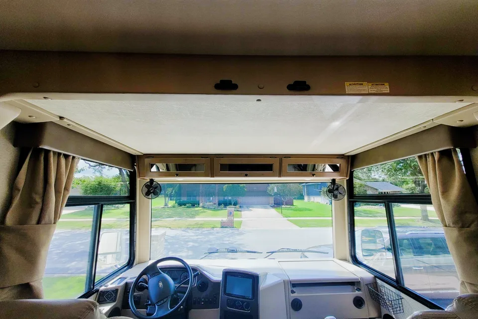 Rv1 Thor Motor Coach Windsport  Class A