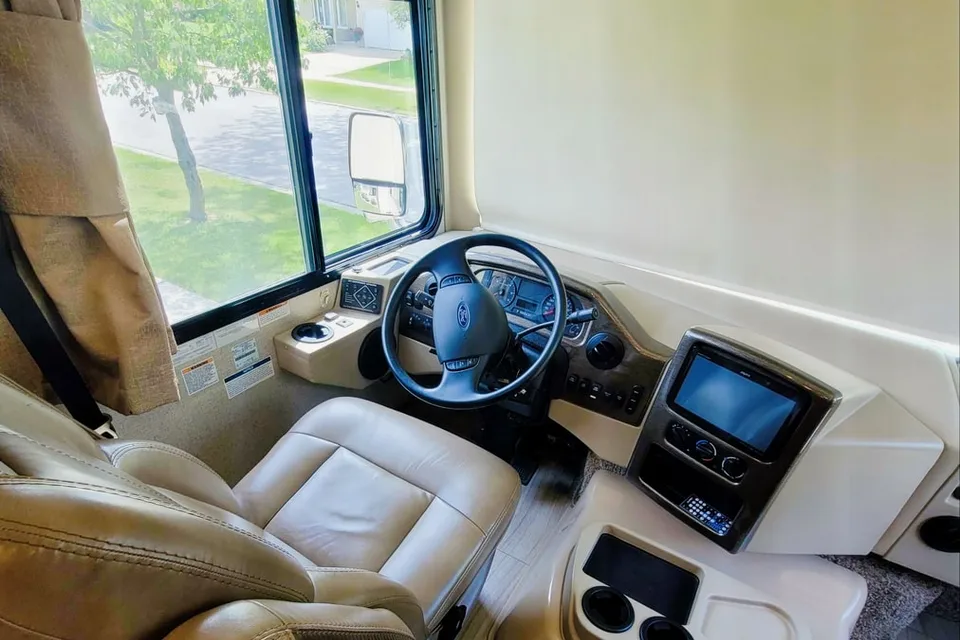 Rv1 Thor Motor Coach Windsport  Class A