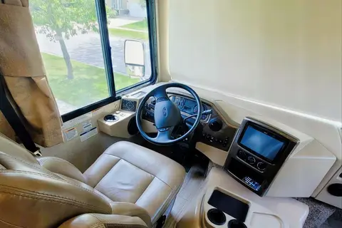 Rv1 Thor Motor Coach Windsport  Class A