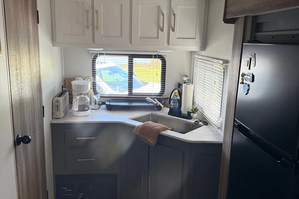 Evan's New Heartland Eddie Bauer 223rk Travel Trailer