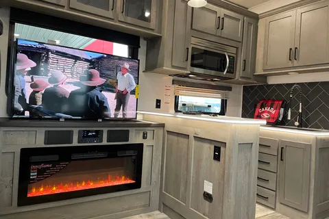 Emily's Keystone Raptor Fifth Wheel